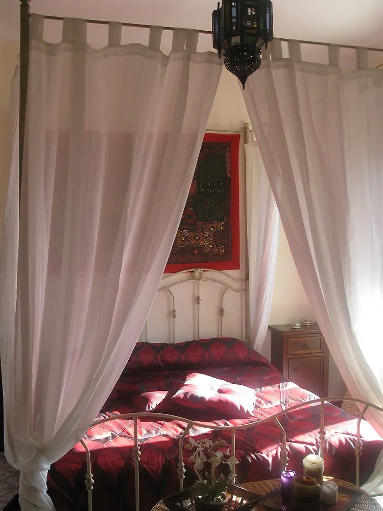 A Casa di Marco Bed and Breakfast Catania 2*,