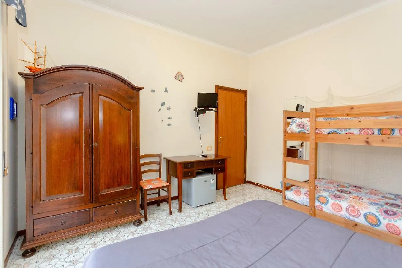 ** Bed & Breakfast A Casa di Marco Bed and Breakfast Catania Italia